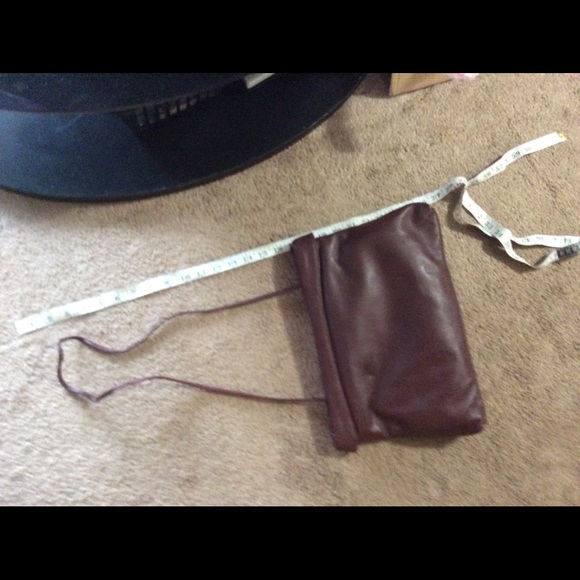 Evan-Picone Clutch/Shoulder Maroon Purse - Picture 4 of 7